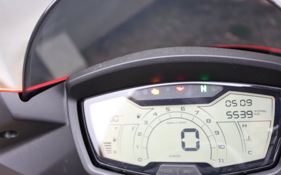 Gebrauchtmotorrad Aprilia Tuono 125 - Bild 11