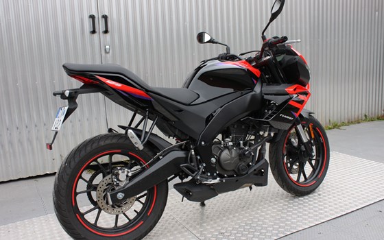 Gebrauchtmotorrad Aprilia Tuono 125 - Bild 3