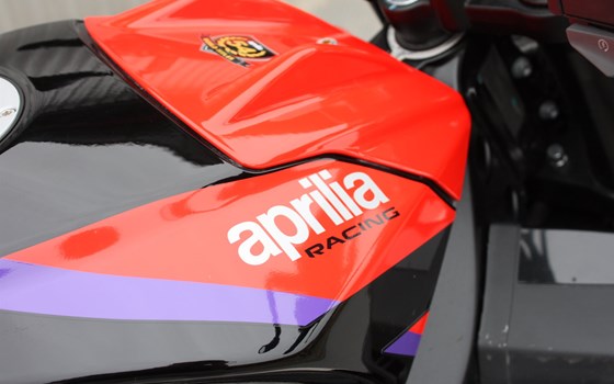 Gebrauchtmotorrad Aprilia Tuono 125 - Bild 5