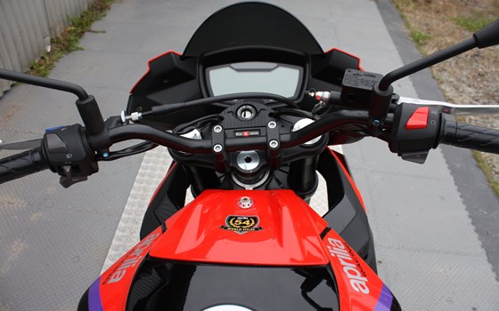 Gebrauchtmotorrad Aprilia Tuono 125 - Bild 6