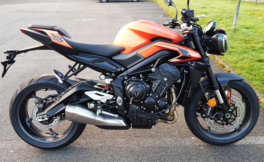 Angebot Triumph Street Triple 765 R A2 Bild 4: Angebot Triumph Street Triple 765 R A2