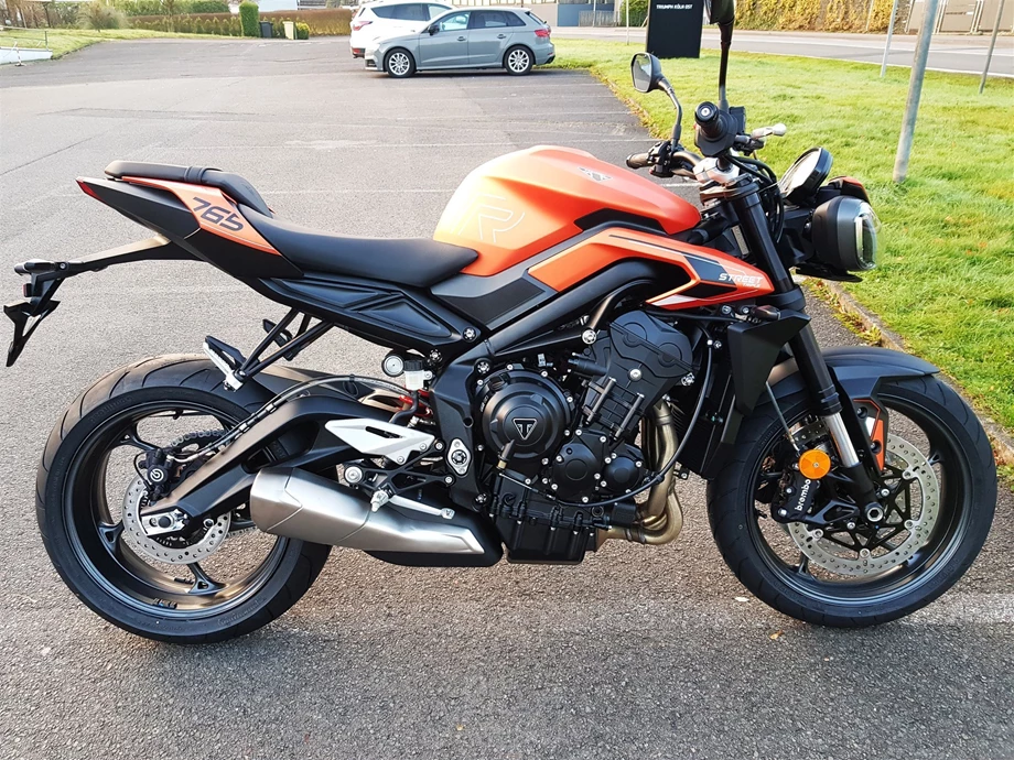 Angebot Triumph Street Triple 765 R A2 Bild 4: Angebot Triumph Street Triple 765 R A2