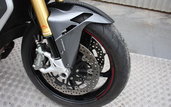 Gebrauchtmotorrad MV Agusta Brutale 800 RR - Bild 5