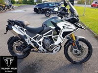 Gebrauchtmotorrad Triumph Tiger 1200 Rally Explorer erst 381 Km