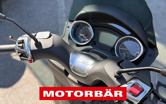 Neufahrzeug Piaggio MP3 300 - Bild 4 Neufahrzeug Piaggio MP3 300 - Bild 4