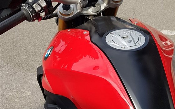 Gebrauchtmotorrad BMW K 1200 R - Bild 1 Gebrauchtmotorrad BMW K 1200 R - Bild 1