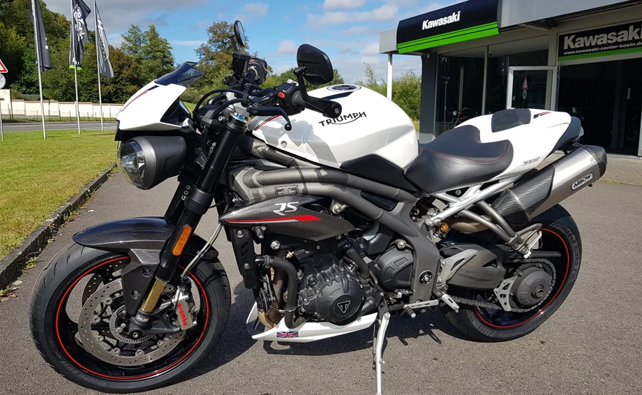 Angebot Triumph Speed Triple 1050 Bild 5: Angebot Triumph Speed Triple 1050