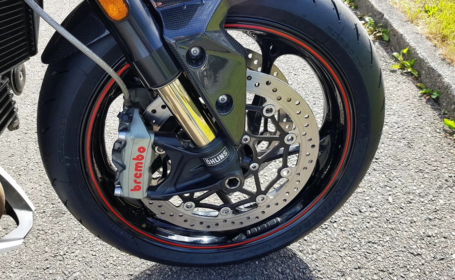 Angebot Triumph Speed Triple 1050 Bild 6: Angebot Triumph Speed Triple 1050