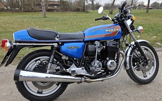 Gebrauchtmotorrad Honda CB 750 F - Bild 8