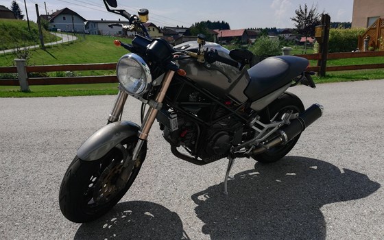 Gebrauchtmotorrad Ducati Monster 900 - Bild 1