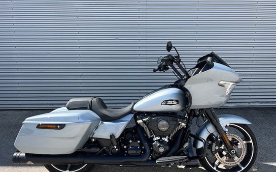 Gebrauchtmotorrad Harley-Davidson Road Glide FLTRX - Bild 2 Gebrauchtmotorrad Harley-Davidson Road Glide FLTRX - Bild 2