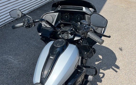 Gebrauchtmotorrad Harley-Davidson Road Glide FLTRX - Bild 5 Gebrauchtmotorrad Harley-Davidson Road Glide FLTRX - Bild 5