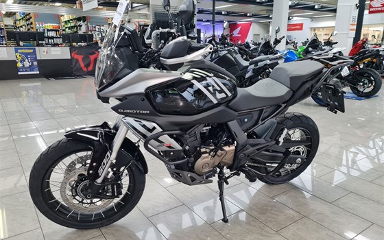 Gebrauchtmotorrad QJ Motor SRT 600 SX - Bild 3