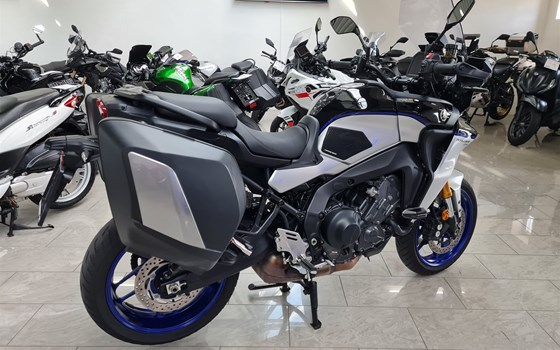 Gebrauchtmotorrad Yamaha Tracer 9 GT+ - Bild 2 Gebrauchtmotorrad Yamaha Tracer 9 GT+ - Bild 2