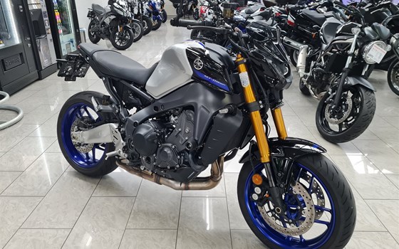Gebrauchtmotorrad Yamaha MT-09 SP - Bild 1 Gebrauchtmotorrad Yamaha MT-09 SP - Bild 1