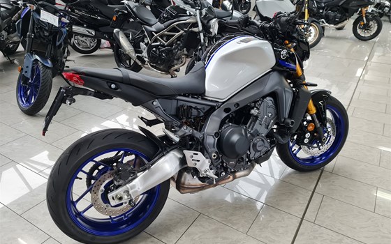 Gebrauchtmotorrad Yamaha MT-09 SP - Bild 2 Gebrauchtmotorrad Yamaha MT-09 SP - Bild 2