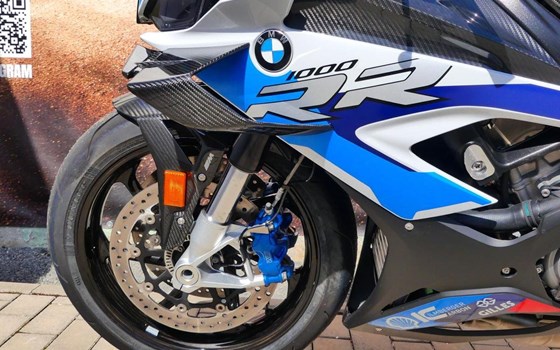 Gebrauchtmotorrad BMW M 1000 RR - Bild 6