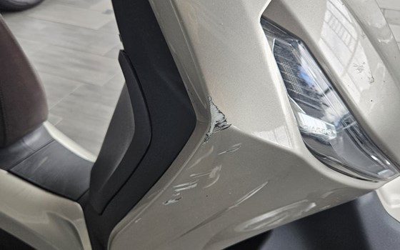 Gebrauchtmotorrad Piaggio Beverly 400 hpe - Bild 6 Gebrauchtmotorrad Piaggio Beverly 400 hpe - Bild 6