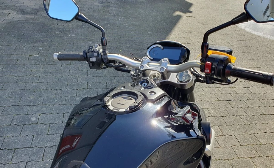 Angebot Honda CB1000R+ Bild 10: Angebot Honda CB1000R+