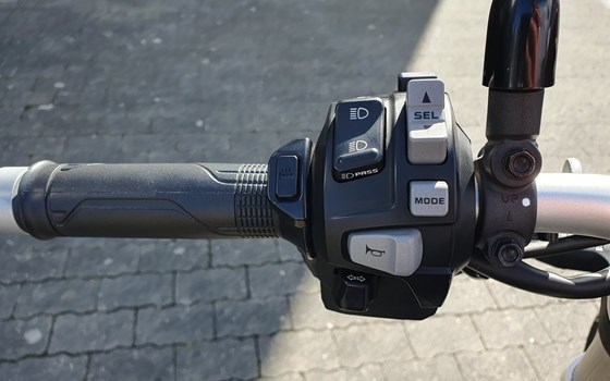 Gebrauchtmotorrad Honda CB1000R+ - Bild 12