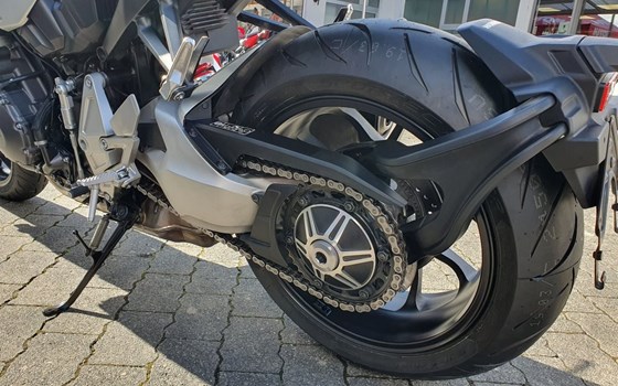 Gebrauchtmotorrad Honda CB1000R+ - Bild 15