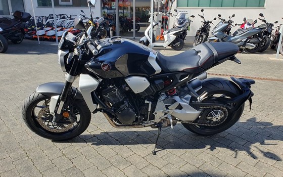 Gebrauchtmotorrad Honda CB1000R+ - Bild 17