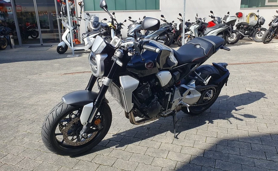 Angebot Honda CB1000R+ Bild 18: Angebot Honda CB1000R+