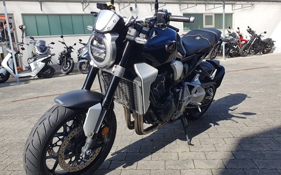 Gebrauchtmotorrad Honda CB1000R+ - Bild 19