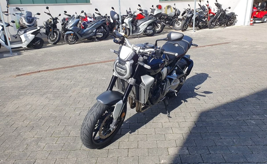 Angebot Honda CB1000R+ Bild 20: Angebot Honda CB1000R+