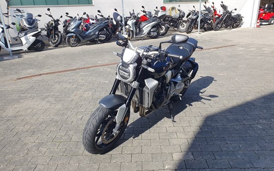 Gebrauchtmotorrad Honda CB1000R+ - Bild 20