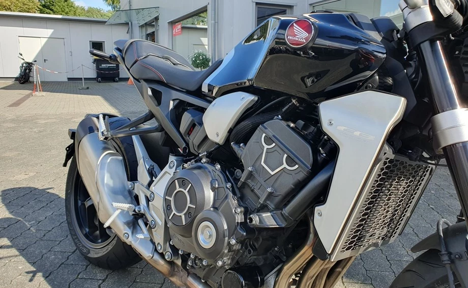 Angebot Honda CB1000R+ Bild 6: Angebot Honda CB1000R+