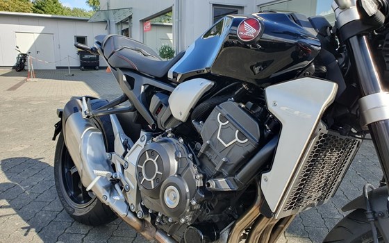 Gebrauchtmotorrad Honda CB1000R+ - Bild 6