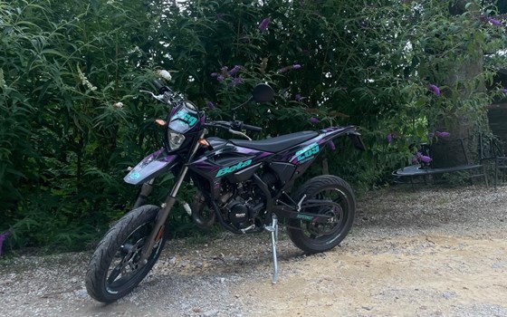 Gebrauchtmotorrad Beta RR Enduro 50 - Bild 1 Gebrauchtmotorrad Beta RR Enduro 50 - Bild 1