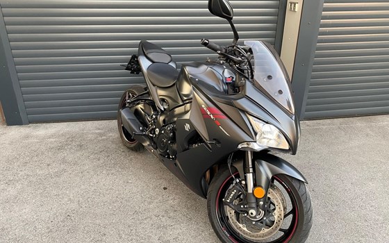 Gebrauchtmotorrad Suzuki GSX-S1000F - Bild 2 Gebrauchtmotorrad Suzuki GSX-S1000F - Bild 2