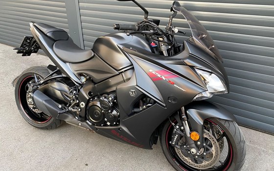 Gebrauchtmotorrad Suzuki GSX-S1000F - Bild 3 Gebrauchtmotorrad Suzuki GSX-S1000F - Bild 3