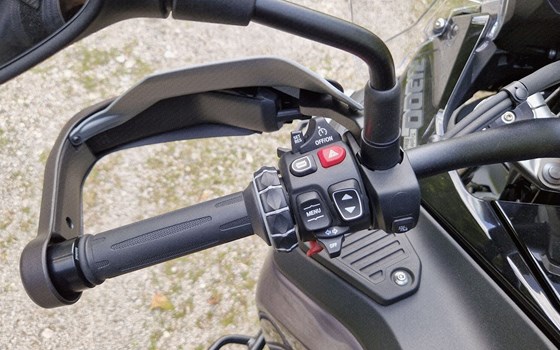 Gebrauchtmotorrad BMW R 1300 GS Adventure - Bild 3 Gebrauchtmotorrad BMW R 1300 GS Adventure - Bild 3