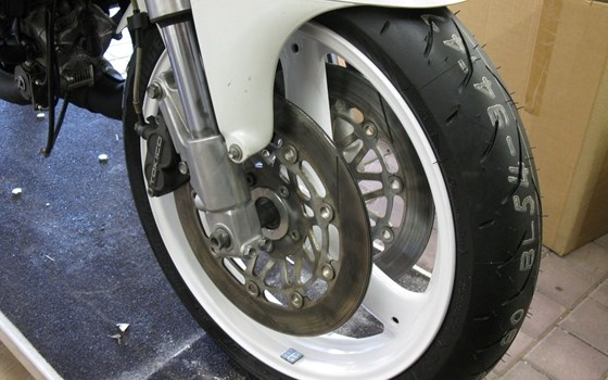 Gebrauchtmotorrad Suzuki RGV 250 - Bild 10