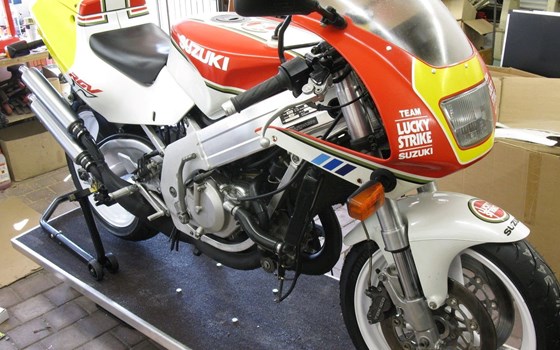 Gebrauchtmotorrad Suzuki RGV 250 - Bild 5