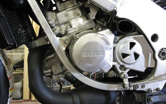 Gebrauchtmotorrad Suzuki RGV 250 - Bild 6