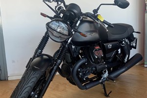 Offer Moto Guzzi V7 Stone