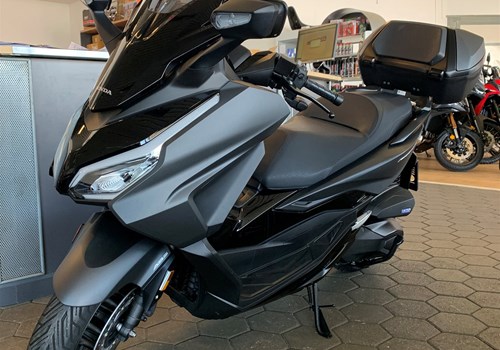 Honda Forza 350