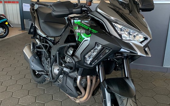 Gebrauchtmotorrad Kawasaki Versys 1000 S - Bild 2 Gebrauchtmotorrad Kawasaki Versys 1000 S - Bild 2