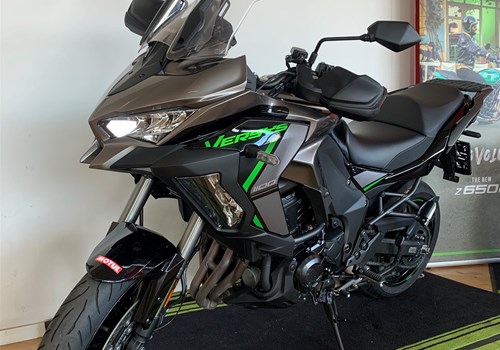 Kawasaki Versys 1100 SE