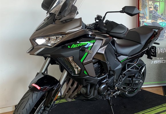 Kawasaki Versys 1100 SE