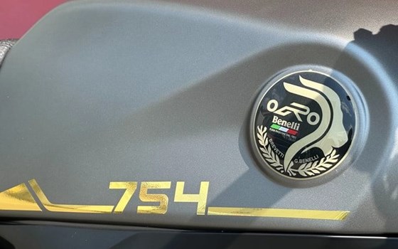 Neufahrzeug Benelli Leoncino 800 - Bild 6