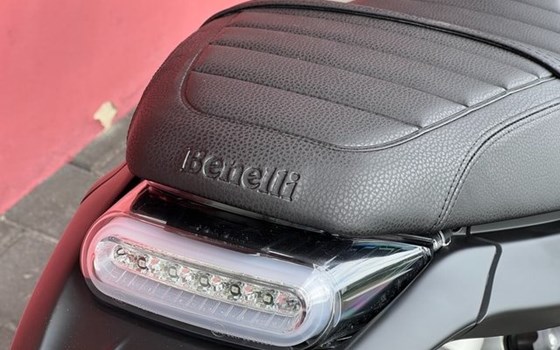 Neufahrzeug Benelli Leoncino 800 - Bild 4