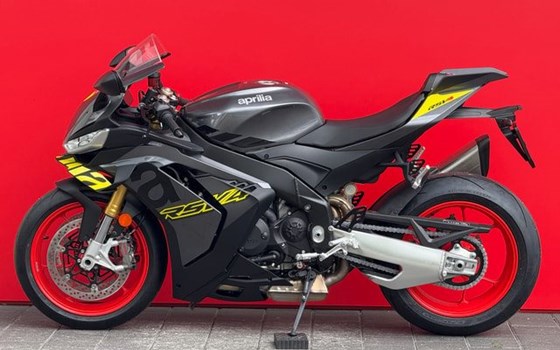 Offerta Aprilia RSV4 1100 - Immagine 12