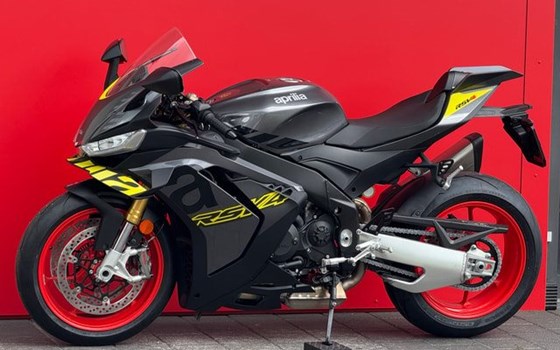 Offerta Aprilia RSV4 1100 - Immagine 14