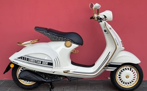 Neufahrzeug Vespa 946 Christian Dior - Bild 1