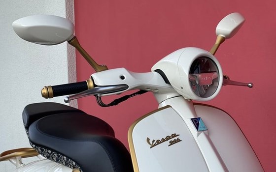 Neufahrzeug Vespa 946 Christian Dior - Bild 11